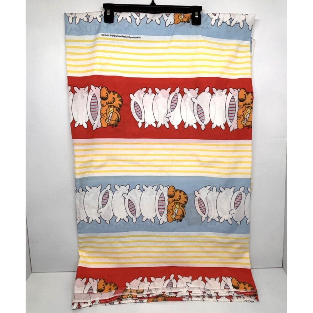 Vintage 1978 Garfield Twin Flat Sheet Striped Fluffy Pillows United Features Syn